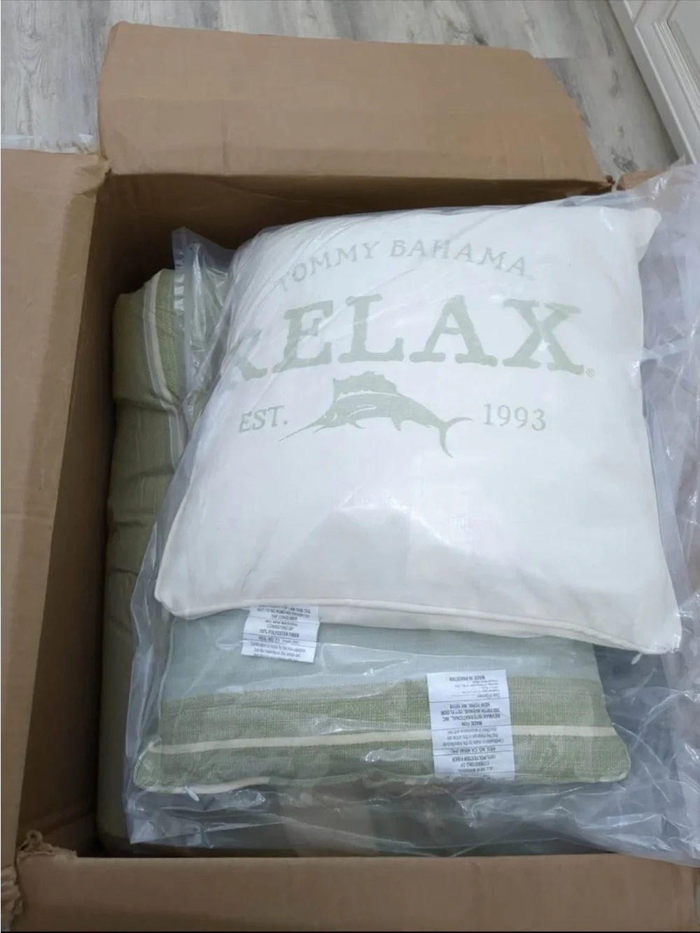 Tommy Bahama - King Comforter Set, Reversible Cotton Bedding with Matching Shams